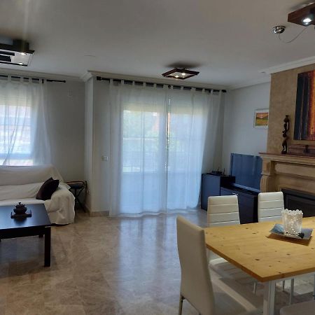 Chalet Urbano En Salamanca サンタ・マルタ・デ・トルメス エクステリア 写真